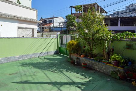 Casa de condomínio à venda com 223m², 3 quartos e 2 vagasGaragem