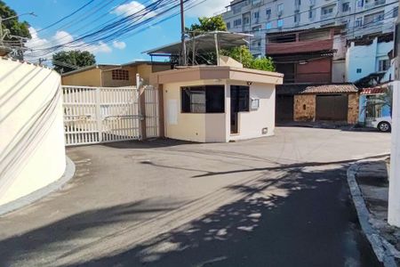 Casa de condomínio à venda com 223m², 3 quartos e 2 vagasPortaria