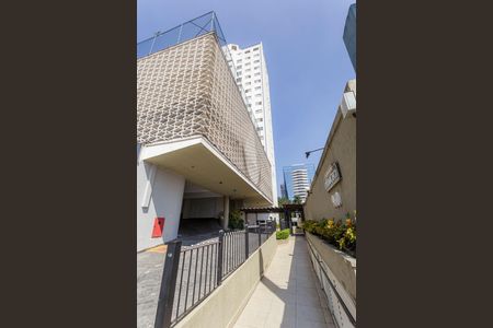 Apartamento à venda com 72m², 2 quartos e 1 vaga Apartamento à venda com 72m², 2 quartos e 1 vagaFachada