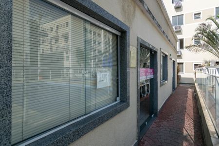 Apartamento à venda com 45m², 1 quarto e 1 vaga Apartamento à venda com 45m², 1 quarto e 1 vagaÁrea comum - Salão de festas