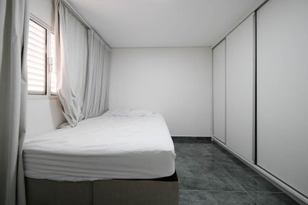 Apartamento à venda com 650m², 5 quartos e 2 vagasQuarto 2