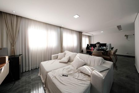 Apartamento à venda com 650m², 5 quartos e 2 vagasSala/Cozinha