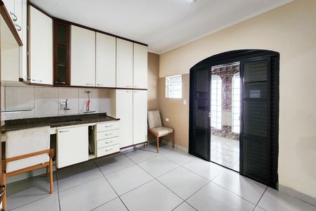 Casa para alugar com 80m², 2 quartos e 1 vaga Casa para alugar com 80m², 2 quartos e 1 vagaCozinha