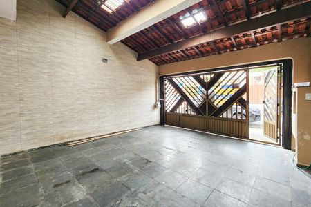 Casa para alugar com 80m², 2 quartos e 1 vaga Casa para alugar com 80m², 2 quartos e 1 vagaGaragem