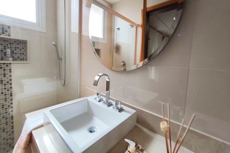 Casa de condomínio à venda com 384m², 4 quartos e 4 vagasBanheiro Suíte 2