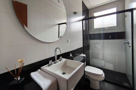 Casa de condomínio à venda com 384m², 4 quartos e 4 vagasBanheiro Suíte