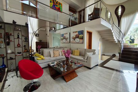 Casa de condomínio à venda com 384m², 4 quartos e 4 vagasSala de Estar