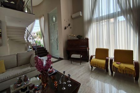 Casa de condomínio à venda com 384m², 4 quartos e 4 vagasSala de Estar