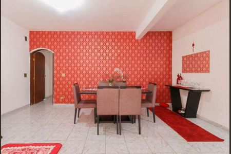 Casa para alugar com 240m², 2 quartos e 2 vagas