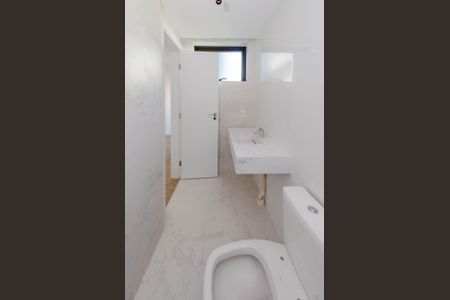 Apartamento à venda com 70m², 2 quartos e 2 vagasBanheiro suíte 2