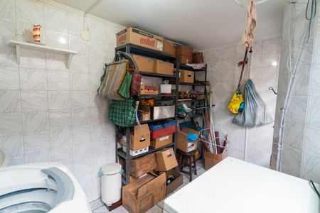 Casa à venda com 200m², 3 quartos e 2 vagas Casa à venda com 200m², 3 quartos e 2 vagasÁrea de Serviço