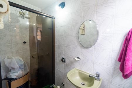 Casa à venda com 200m², 3 quartos e 2 vagas Casa à venda com 200m², 3 quartos e 2 vagasBanheiro de serviço