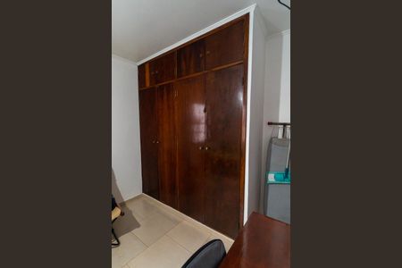 Casa à venda com 200m², 3 quartos e 2 vagas Casa à venda com 200m², 3 quartos e 2 vagasQuarto 1