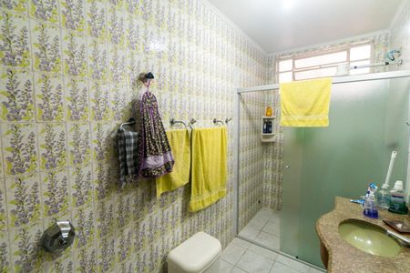 Casa à venda com 200m², 3 quartos e 2 vagas Casa à venda com 200m², 3 quartos e 2 vagasBanheiro Social