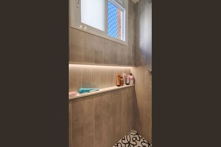 Apartamento à venda com 84m², 2 quartos e 1 vaga Apartamento à venda com 84m², 2 quartos e 1 vagaBanheiro Social