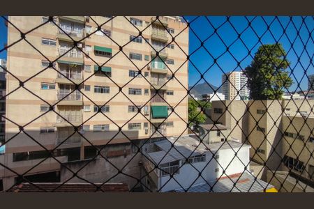 Apartamento à venda com 84m², 2 quartos e 1 vaga Apartamento à venda com 84m², 2 quartos e 1 vagaVista do Quarto