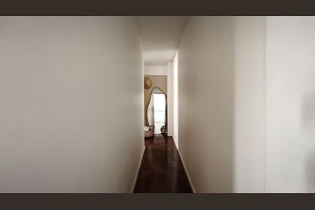 Apartamento à venda com 84m², 2 quartos e 1 vaga Apartamento à venda com 84m², 2 quartos e 1 vagaCorredor