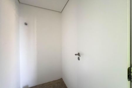 Apartamento à venda com 181m², 3 quartos e 2 vagas Apartamento à venda com 181m², 3 quartos e 2 vagasLavabo