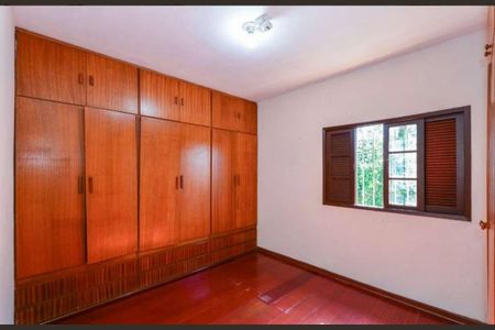 Casa para alugar com 300m², 3 quartos e 2 vagas