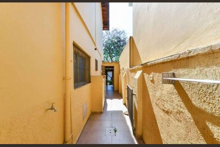 Casa para alugar com 320m², 3 quartos e 2 vagas