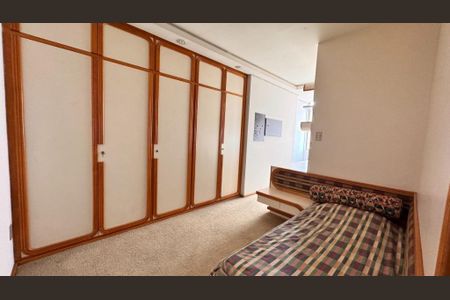 Apartamento à venda com 240m², 2 quartos e 2 vagasFoto 07
