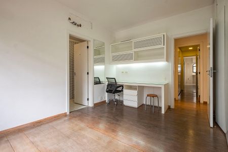 Apartamento à venda com 290m², 3 quartos e 5 vagasSuíte 2