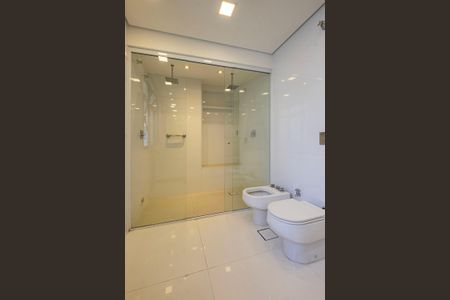 Apartamento à venda com 290m², 3 quartos e 5 vagasSuíte 1 - Banheiro