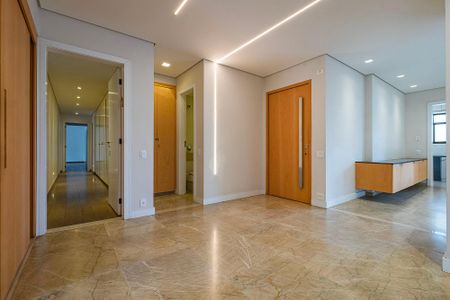 Apartamento à venda com 290m², 3 quartos e 5 vagasSala