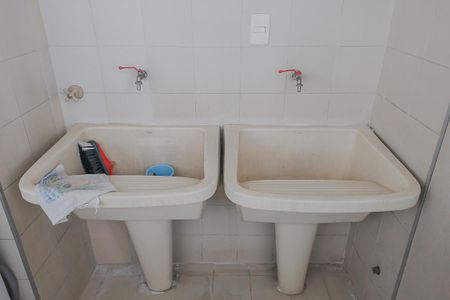 Apartamento à venda com 240m², 3 quartos e 1 vagaÁrea de Serviço