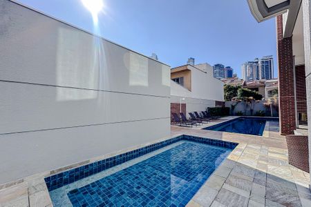 Apartamento à venda com 190m², 3 quartos e 4 vagasÁrea comum - Piscina
