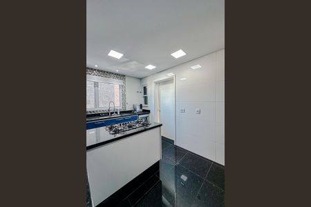 Apartamento à venda com 190m², 3 quartos e 4 vagasCozinha