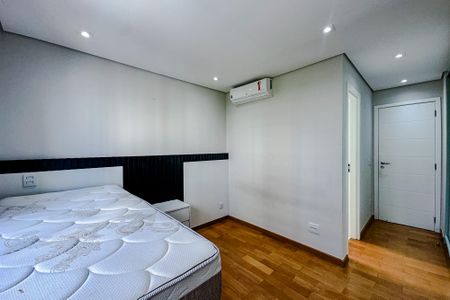 Apartamento à venda com 190m², 3 quartos e 4 vagasSuíte 2
