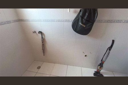 Casa para alugar com 220m², 2 quartos e 2 vagas