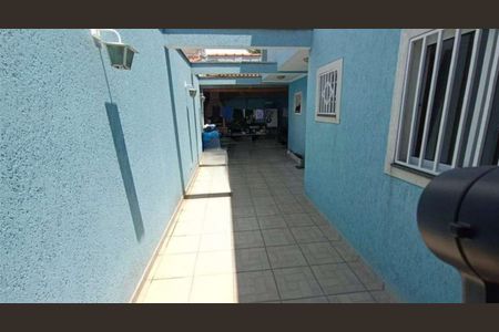 Casa para alugar com 220m², 2 quartos e 2 vagas