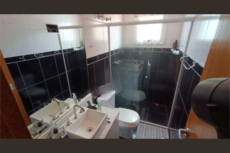 Casa para alugar com 220m², 2 quartos e 2 vagas