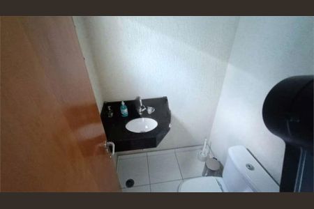 Casa para alugar com 220m², 2 quartos e 2 vagas