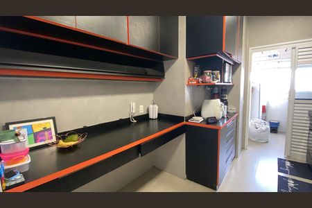 Apartamento à venda com 174m², 3 quartos e 3 vagasCozinha