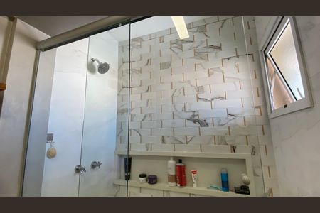 Apartamento à venda com 174m², 3 quartos e 3 vagasBanheiro da Suíte 2