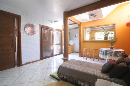 Casa à venda com 196m², 3 quartos e 2 vagasSala