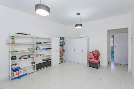 Casa à venda com 120m², 2 quartos e 2 vagasSala