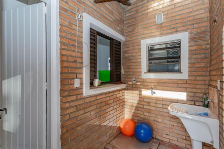 Casa à venda com 120m², 2 quartos e 2 vagasLavanderia