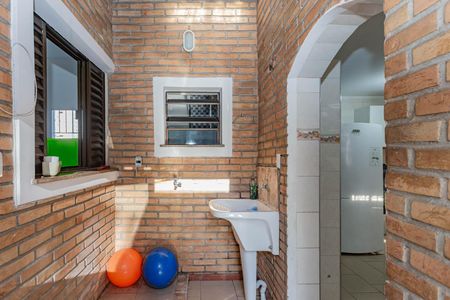 Casa à venda com 120m², 2 quartos e 2 vagasLavanderia