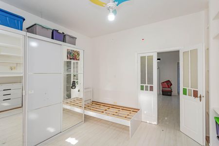 Casa à venda com 120m², 2 quartos e 2 vagasQuarto 