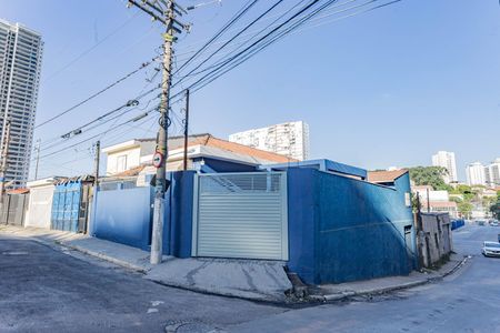 Casa à venda com 120m², 2 quartos e 2 vagasFachada