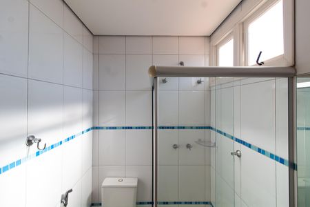 Casa de condomínio à venda com 275m², 4 quartos e 4 vagasBanheiro/ Suite 2