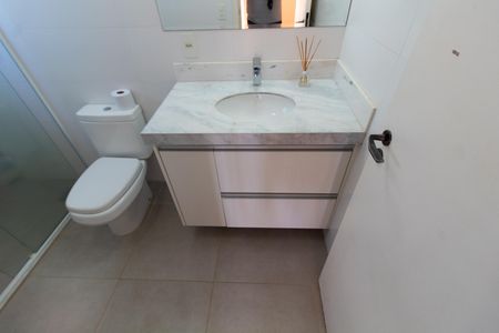 Casa de condomínio à venda com 275m², 4 quartos e 4 vagasBanheiro/Suite 3