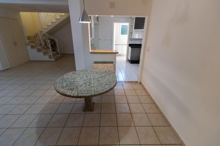 Casa de condomínio à venda com 275m², 4 quartos e 4 vagasCozinha