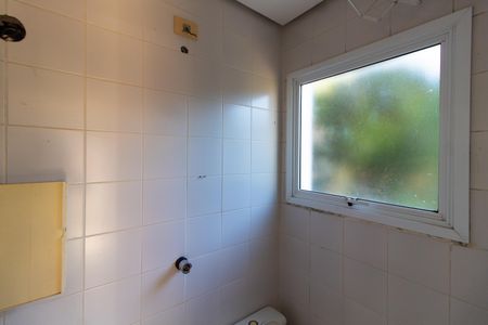 Casa de condomínio à venda com 275m², 4 quartos e 4 vagasBanheiro da Área de Serviço