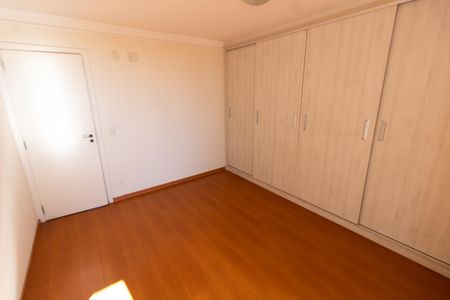 Casa de condomínio à venda com 275m², 4 quartos e 4 vagas Suite 2