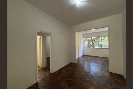 Apartamento à venda com 60m², 1 quarto e sem vaga Apartamento à venda com 60m², 1 quarto e sem vagaSala